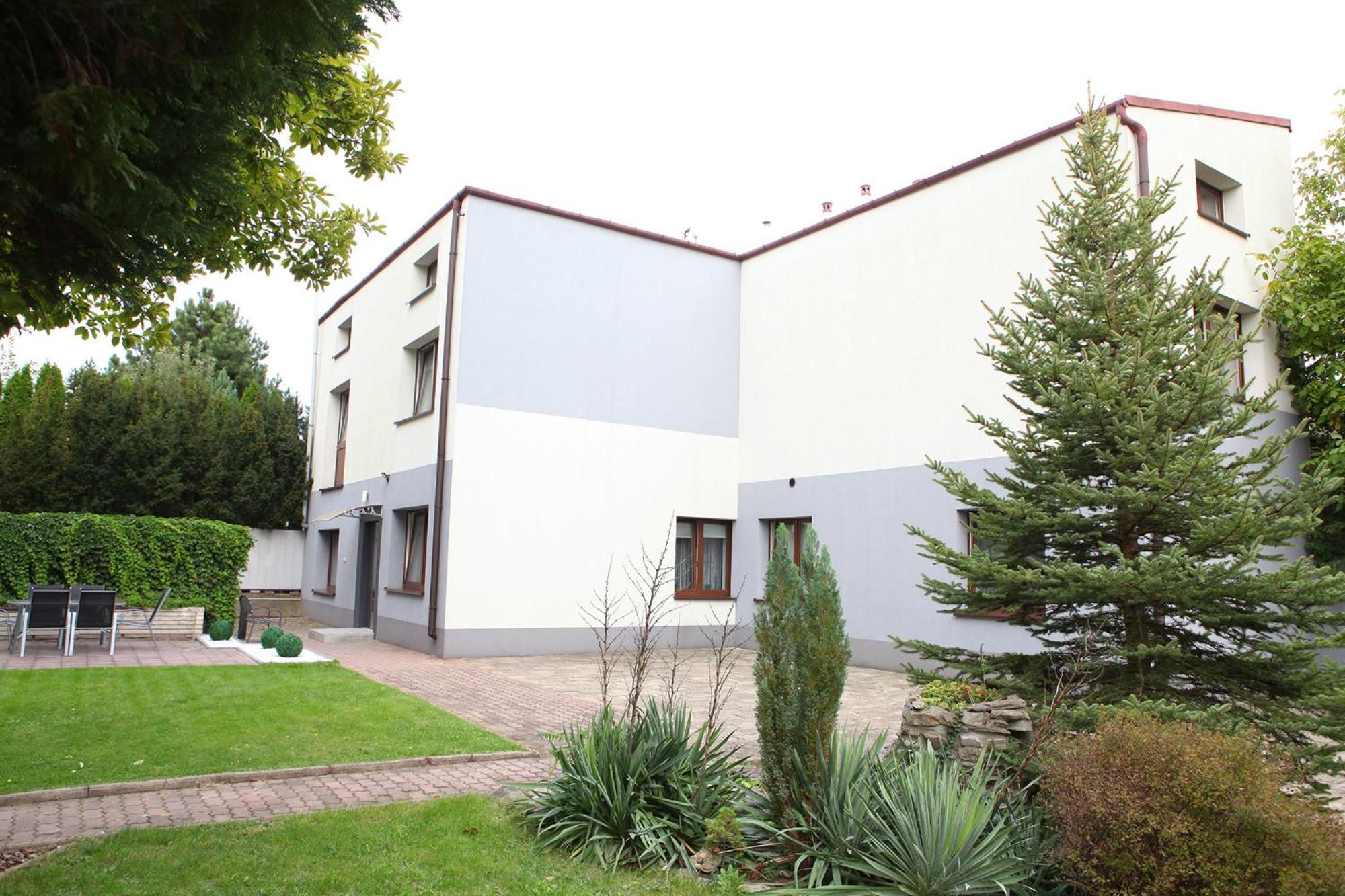 Kwatery Fado Częstochowa Exterior foto